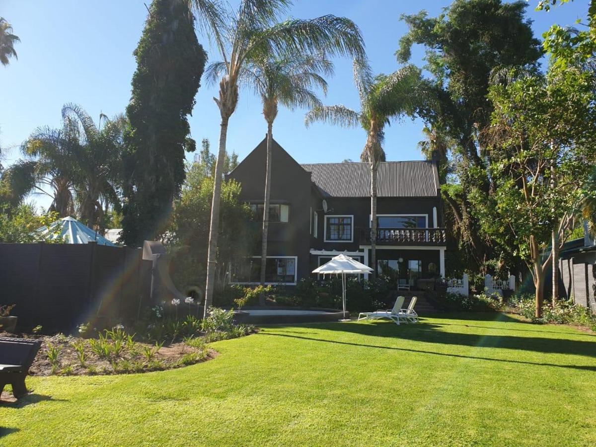 Le Must Residence Upington Exterior foto